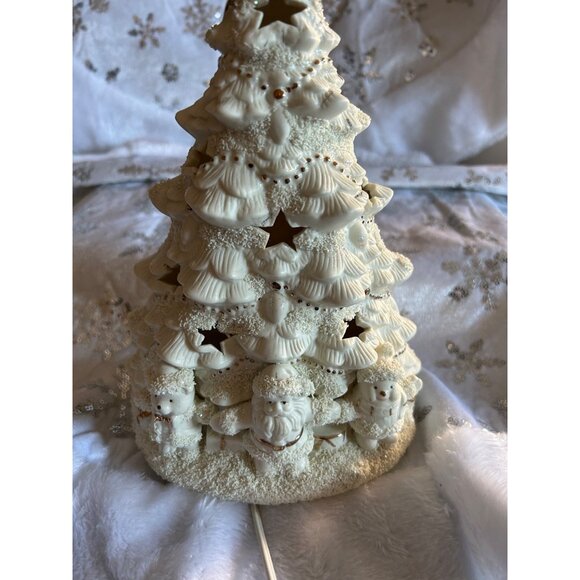 Ceramic Light-Up Christmas Tree Star & Santa Figures Gold approx 12 x 5 inches - Picture 8 of 12